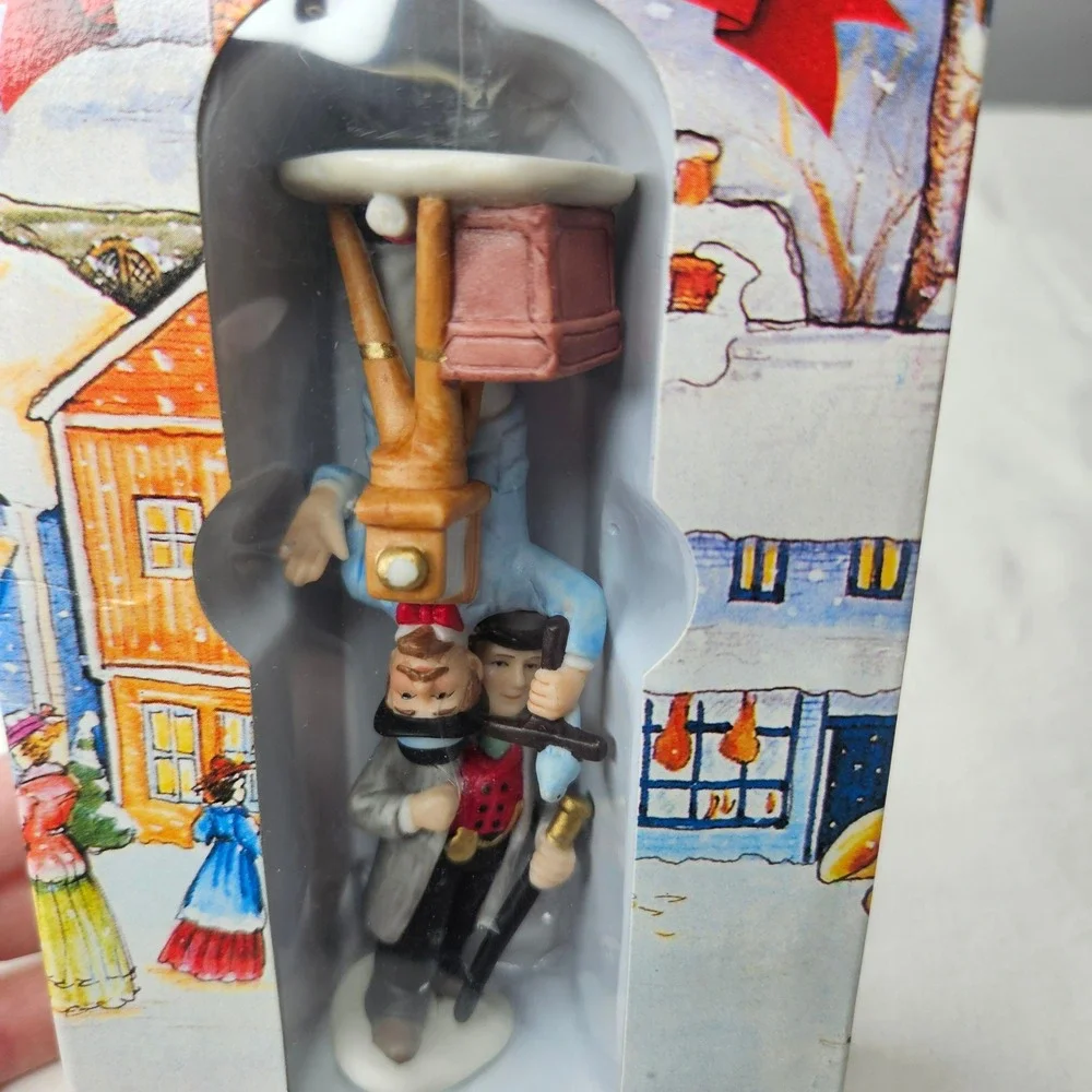 Dickensville‎ Collectables NOMA 6176 Photographer Figurine Christmas Village NEW